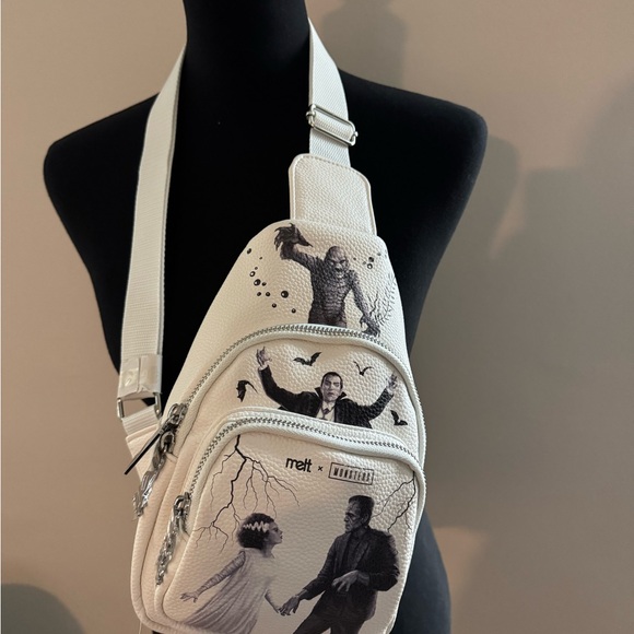 Melt Cosmetics x Monsters limited edition cross body - Picture 5 of 7
